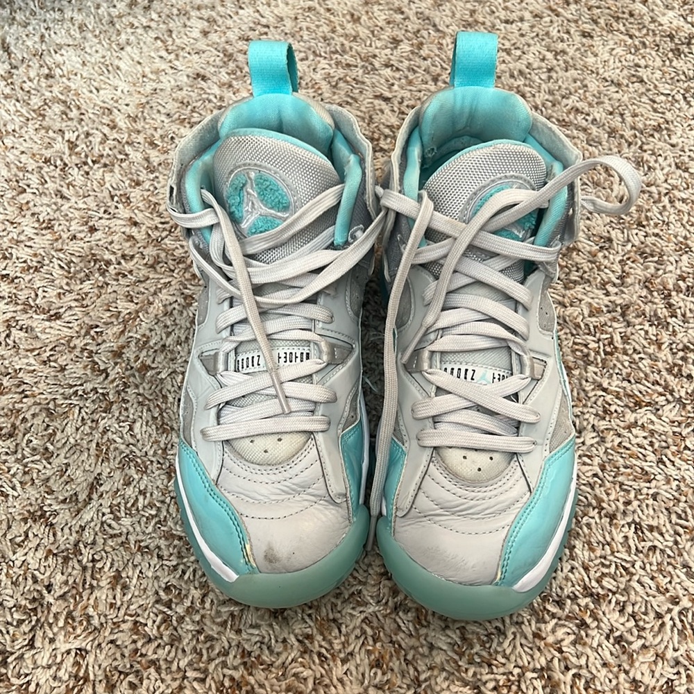 Jordan Basketball Shoes. Size 6.5 Women.